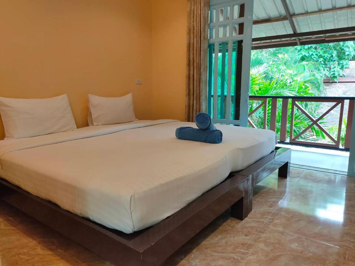 Banana Beach Resort Ko Lanta Eksteriør billede