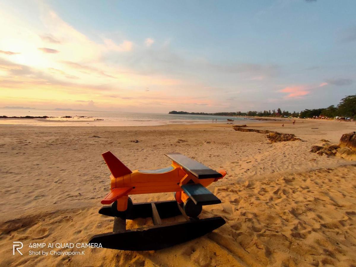 Banana Beach Resort Ko Lanta Eksteriør billede